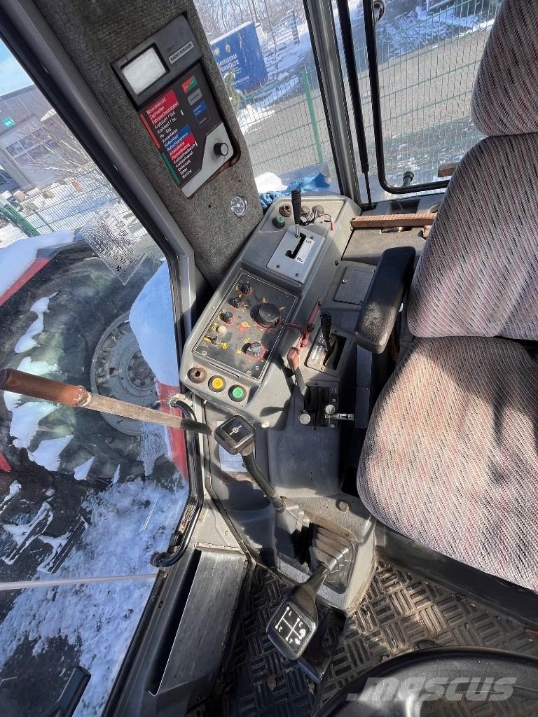 Massey Ferguson 3690 トラクター