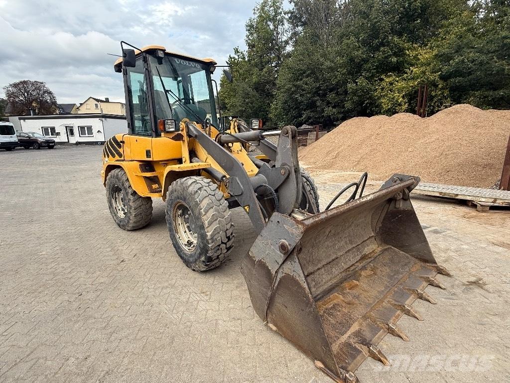 Volvo L 30 B Pro ホイールローダー・タイヤショベル