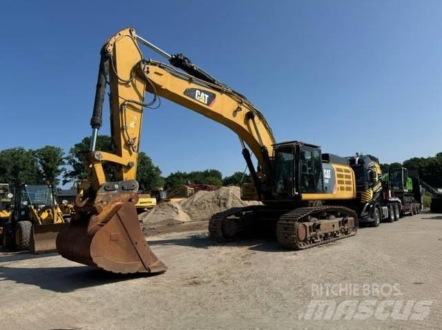 CAT 352 F 大型油圧ショベル12t以上（パワーショベル・ユンボ）