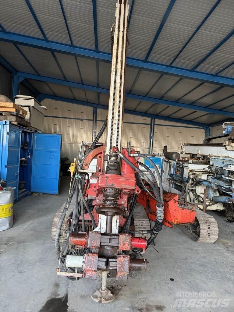 Soilmec SM305 クローラドリル