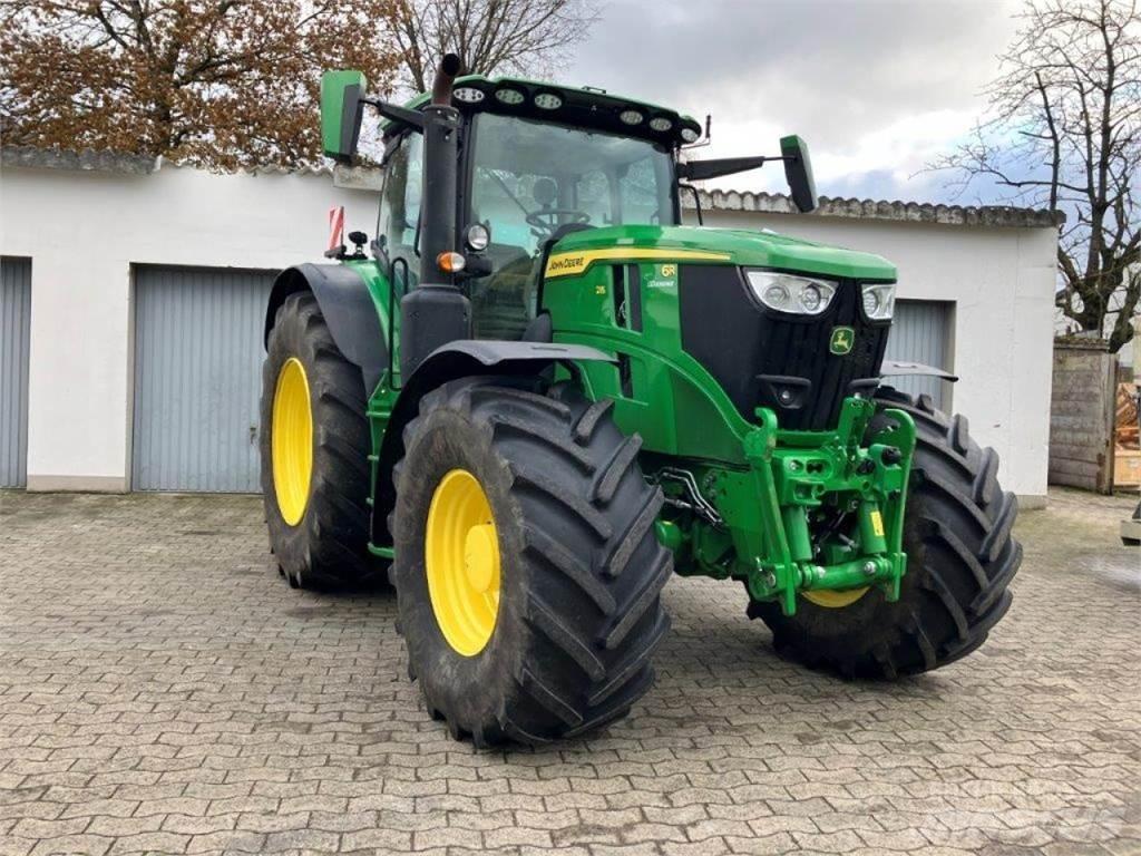 John Deere 6R 215 トラクター
