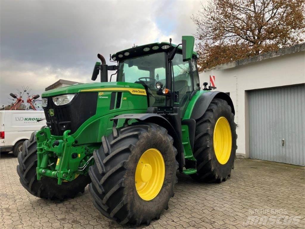 John Deere 6R 215 トラクター