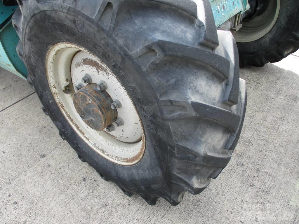Manitou MT 732 (947) テレスコーピックハンドラー