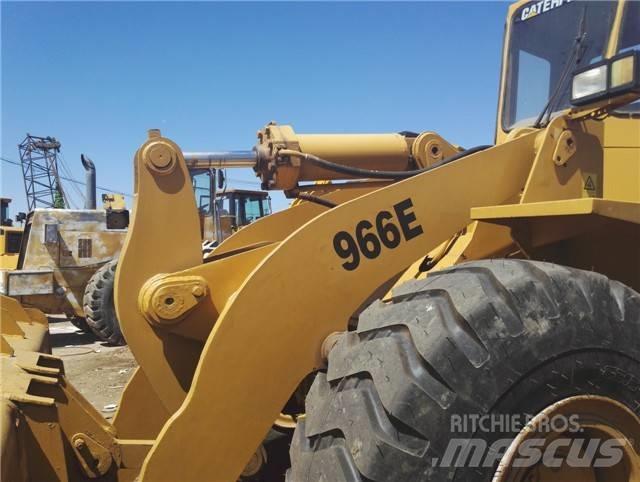 CAT 966 E ホイールローダー・タイヤショベル