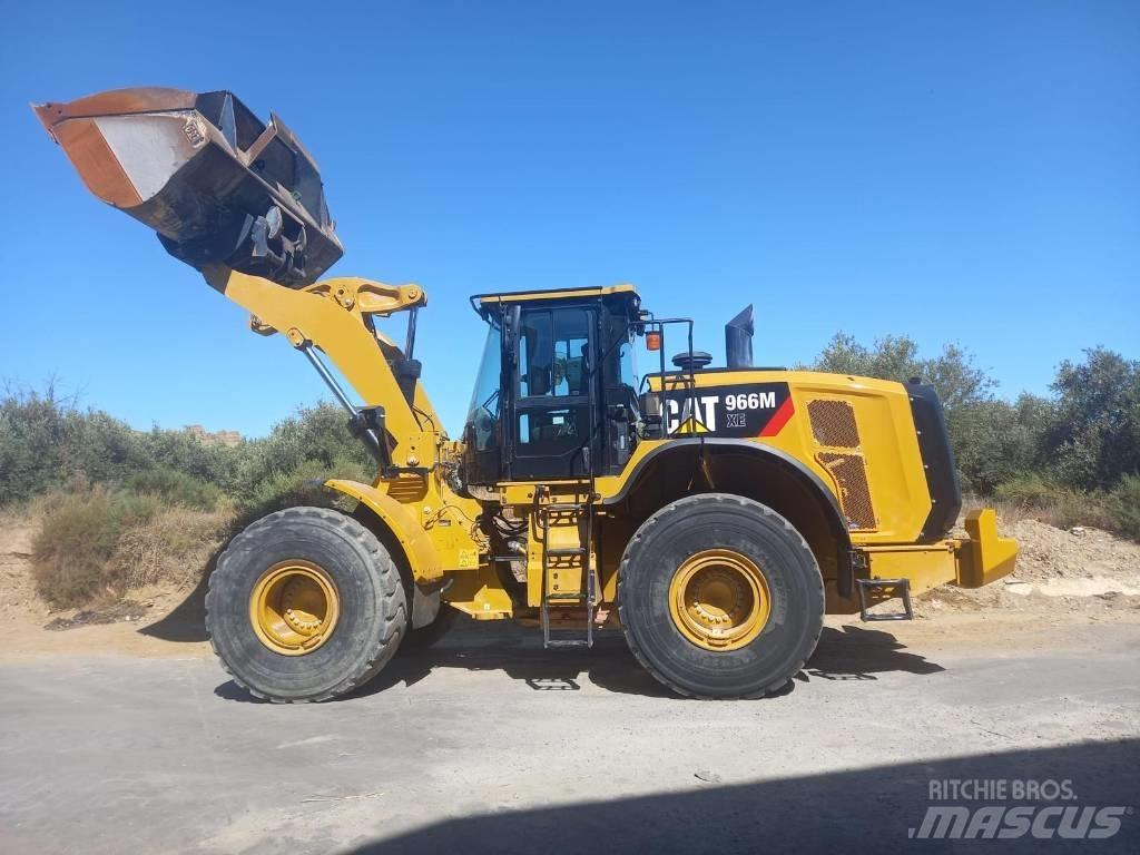 CAT 966 M ホイールローダー・タイヤショベル