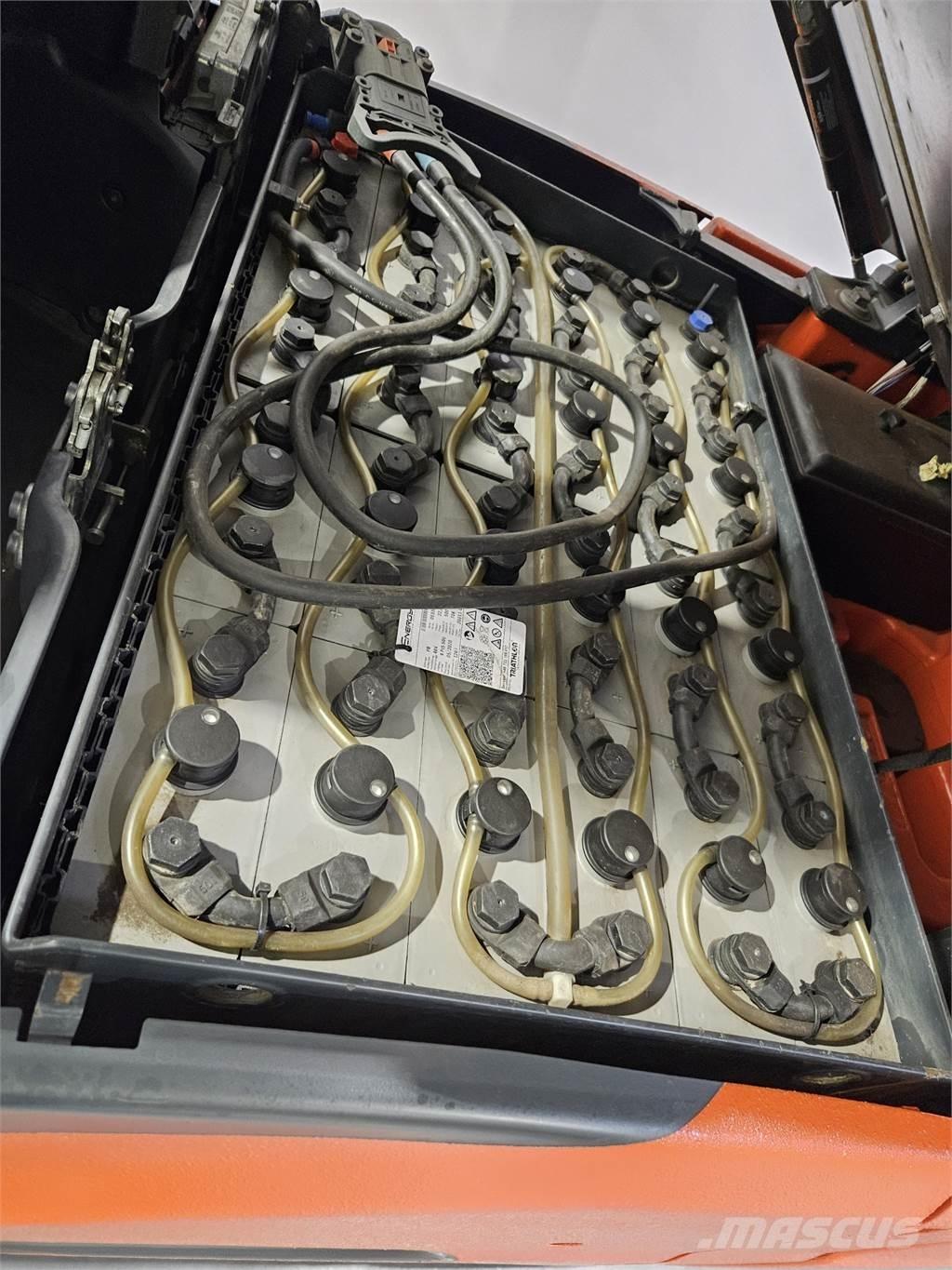 Linde E14 バッテリーフォークリフト