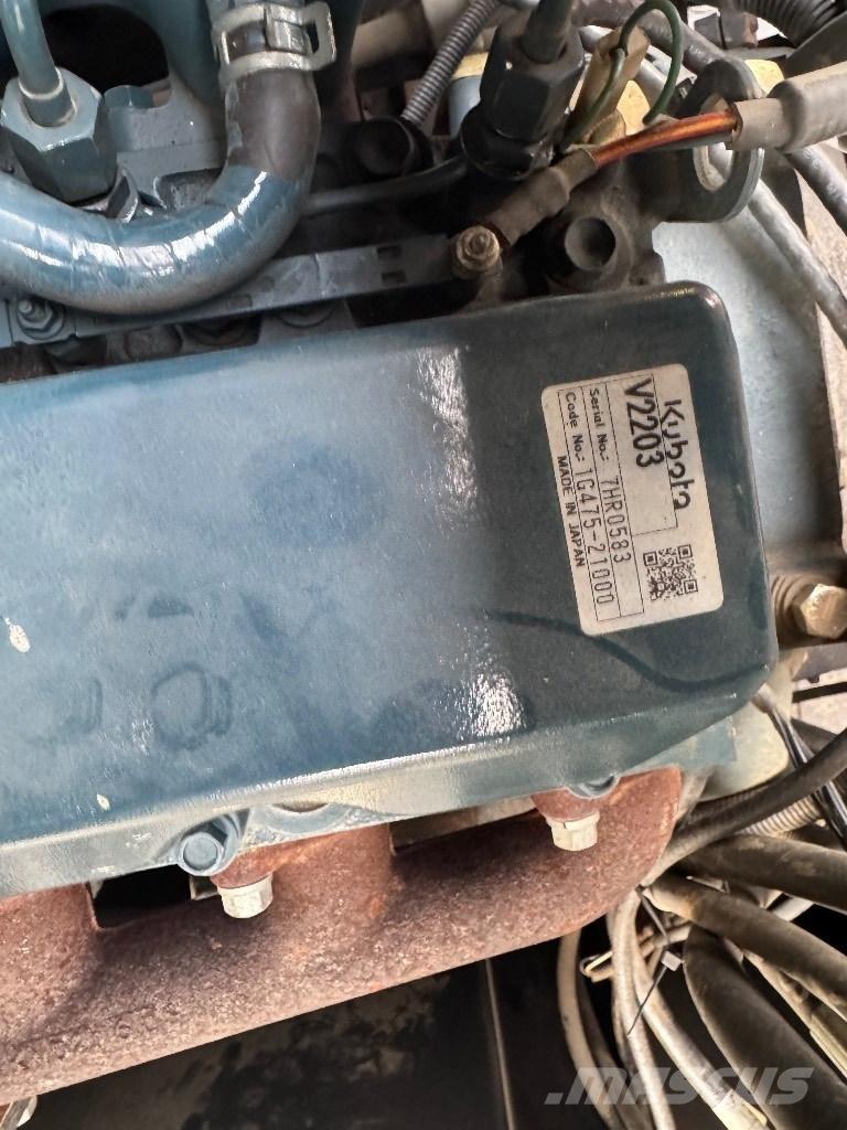 Mecalac TA 3 SR サイト　ダンプ