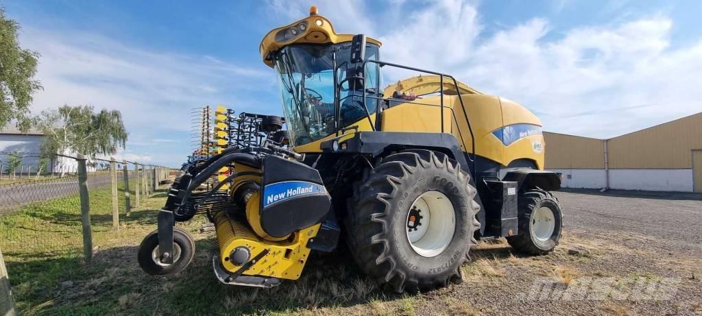 New Holland FR 9050 自走式フォレージハーベスター