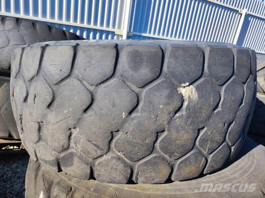  23.5 R25 TYERS タイヤ、ホイル、リム