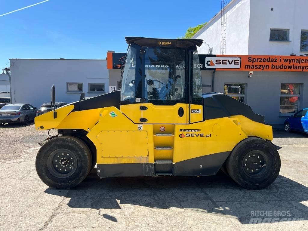 Bomag BW 28 RH タイヤローラ