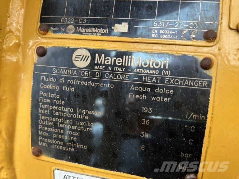 CAT C18 マリン補助エンジン