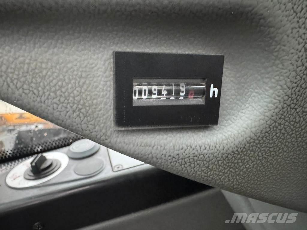 Liebherr LH 26 M 廃棄物／工業産廃処理機