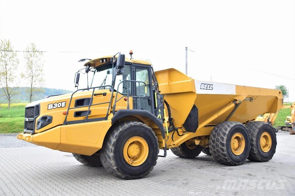 Bell B 30 E アーティキュレート式ダンプトラック