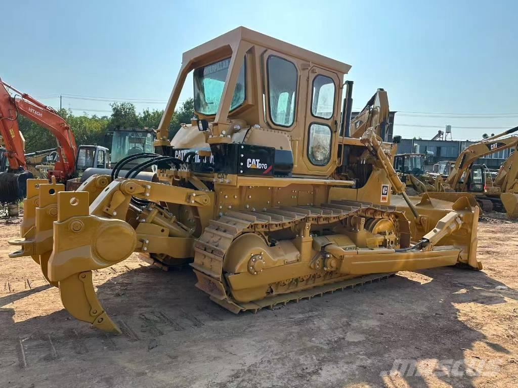 CAT D7G ブルドーザー