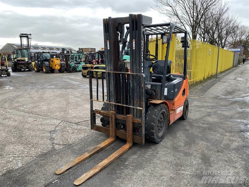 Doosan D25S-5 ディーゼル・軽油
