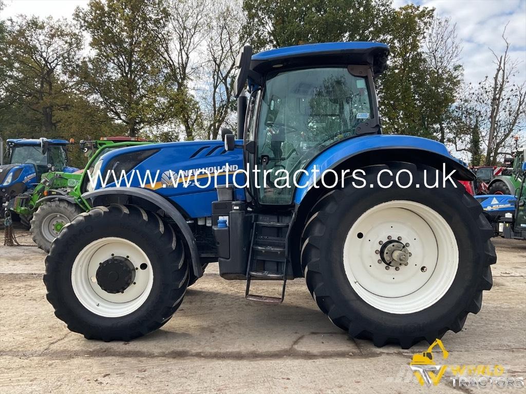 New Holland T 7.245 トラクター