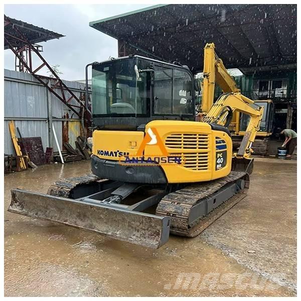 Komatsu 40MR ミニ油圧ショベル 7t以下（ミニユンボ・ミニディガー）