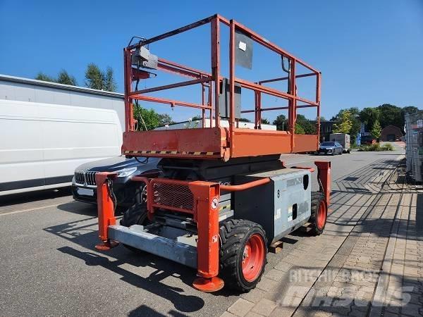 SkyJack SJ 6832 RT シザースリフト