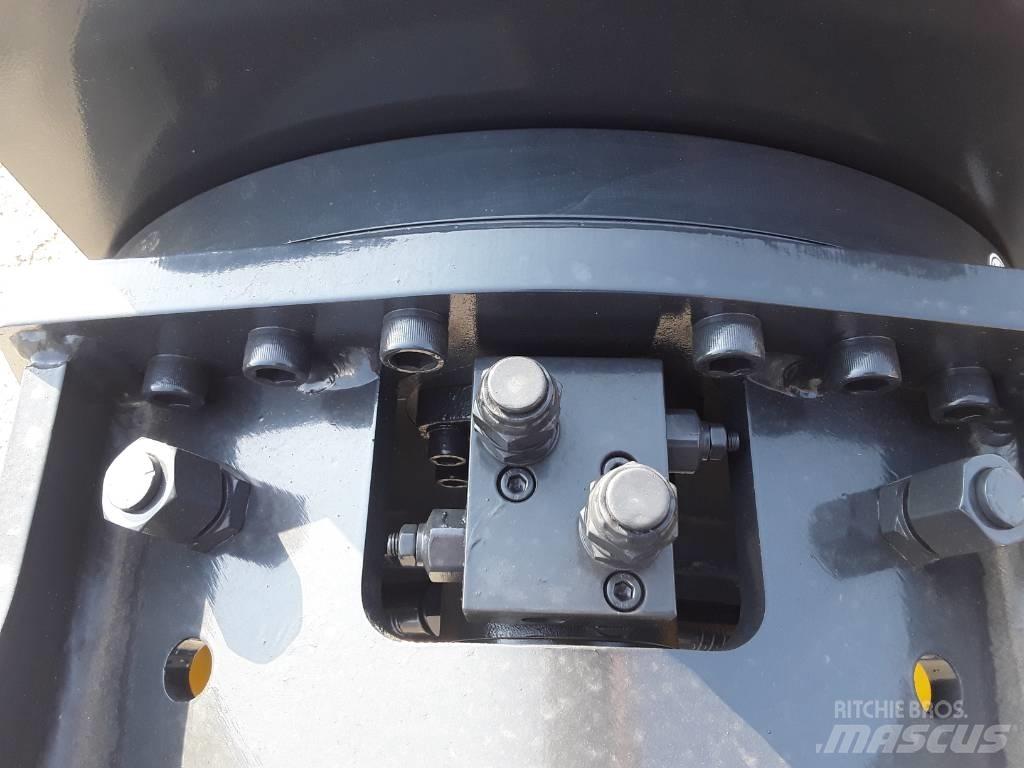 Mustang RH20 クラッシャー/破砕機