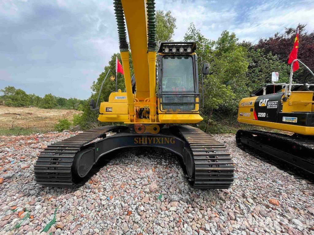 Komatsu PC 240-8 大型油圧ショベル12t以上（パワーショベル・ユンボ）