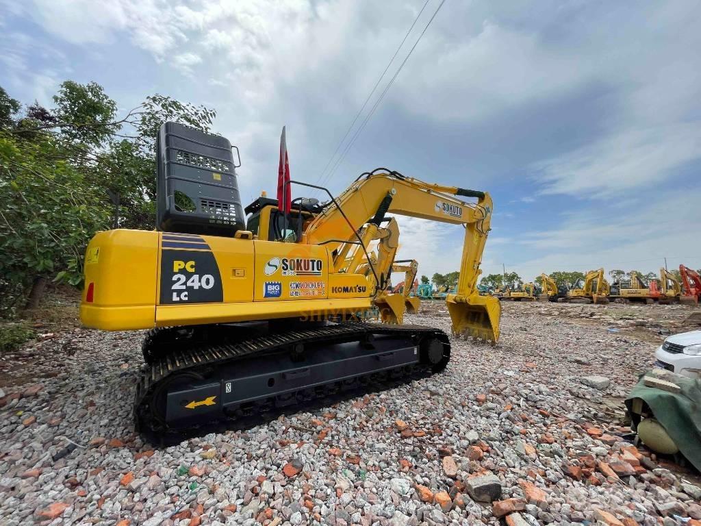 Komatsu PC 240-8 大型油圧ショベル12t以上（パワーショベル・ユンボ）