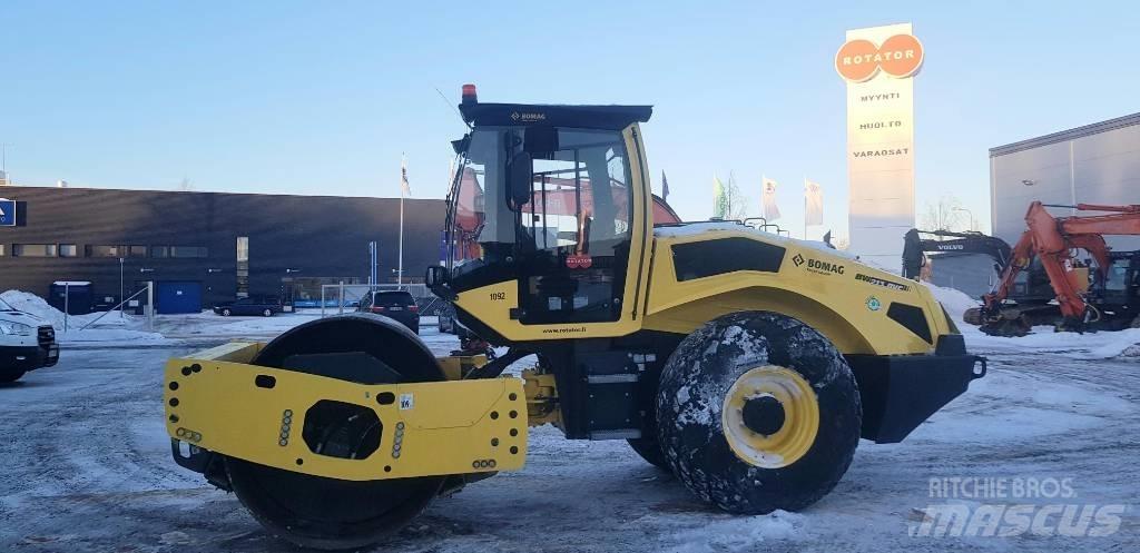 Bomag BW213 BVC-5 ソイルコンパクター