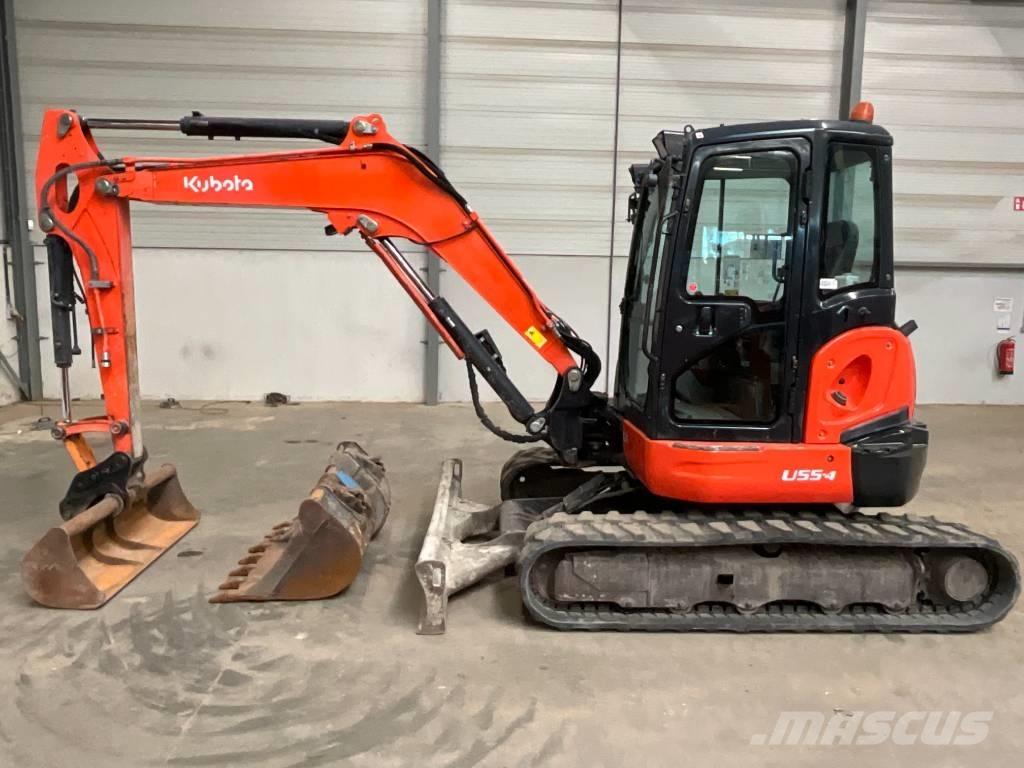 Kubota U 55-4 ミニ油圧ショベル 7t以下（ミニユンボ・ミニディガー）