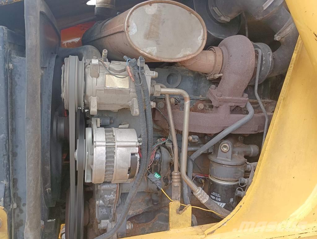 New Holland LB 110 バックホーローダー