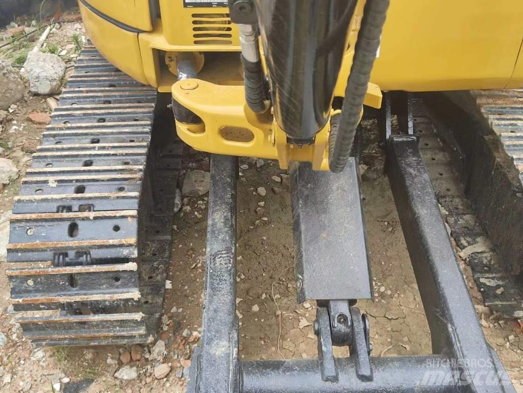 CAT 303 E CR 大型油圧ショベル12t以上（パワーショベル・ユンボ）