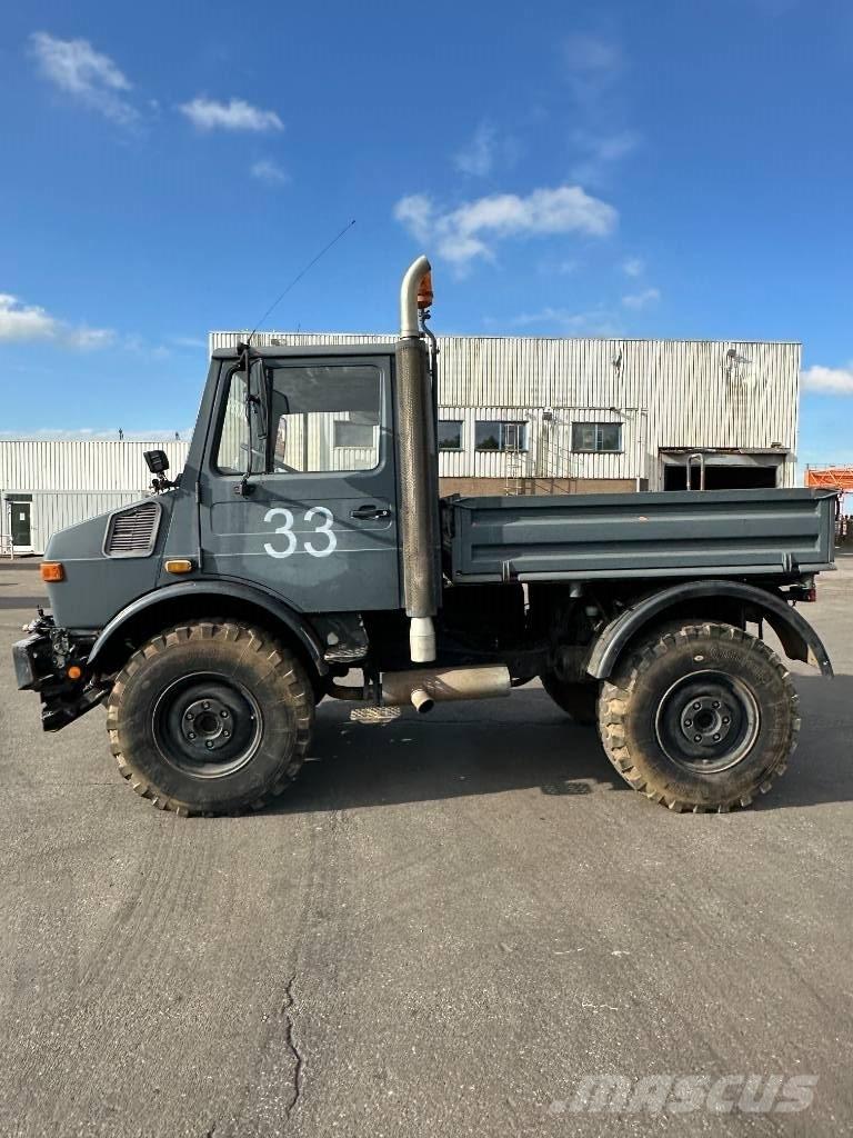 Unimog U 1400 中古トラクターヘッド | トレーラーヘッド
