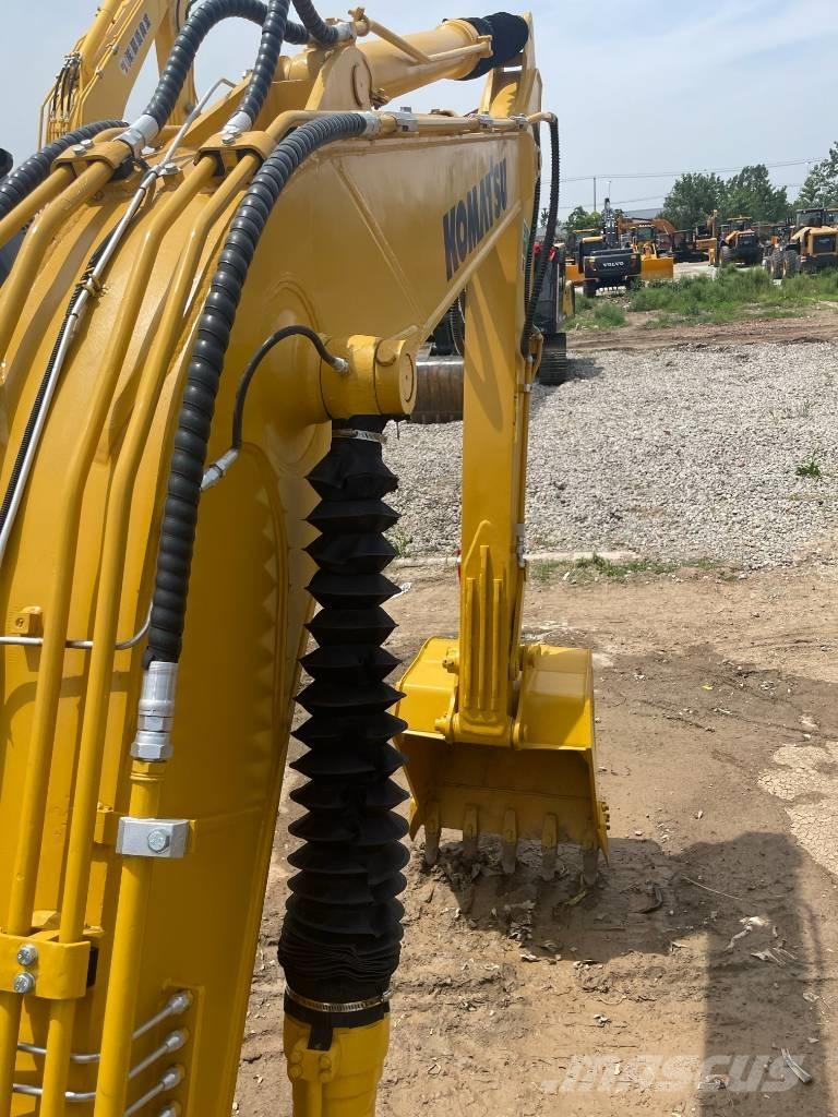 Komatsu PC 130 大型油圧ショベル12t以上（パワーショベル・ユンボ）