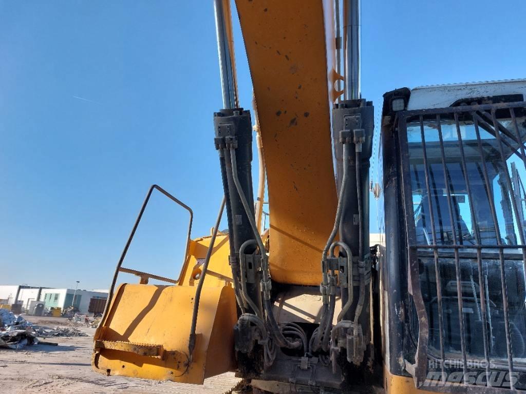 Liebherr R 946 大型油圧ショベル12t以上（パワーショベル・ユンボ）