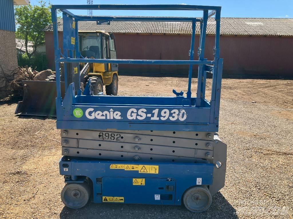 Genie GS 1930 シザースリフト