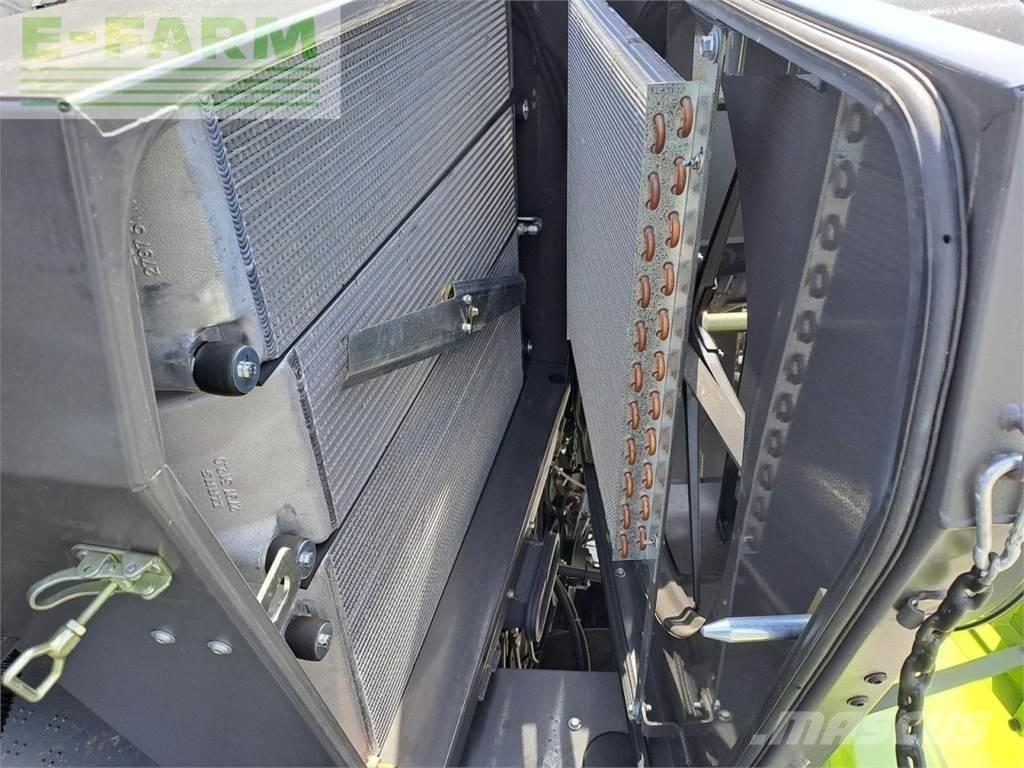 CLAAS evion 410 コンバイン