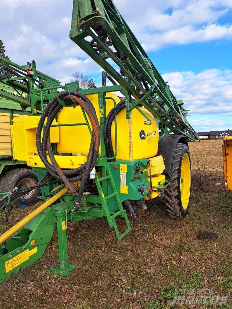 John Deere 740 i 牽引型スプレイヤー