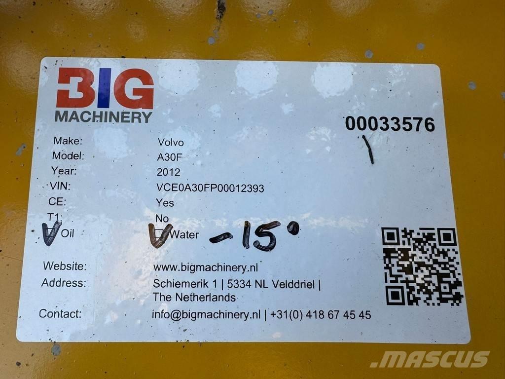 Volvo A30F アーティキュレート式ダンプトラック