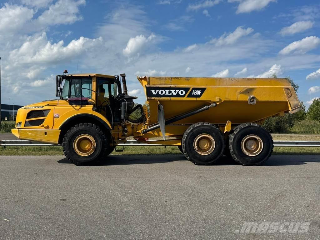 Volvo A30F アーティキュレート式ダンプトラック