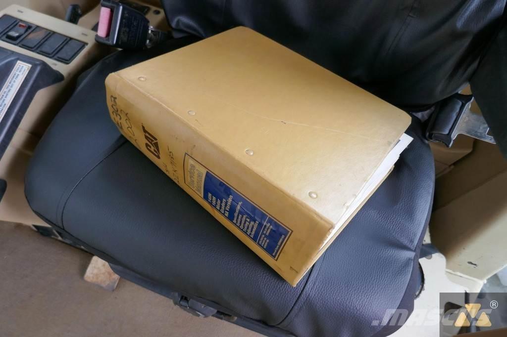 CAT 140H モーターグレーダー