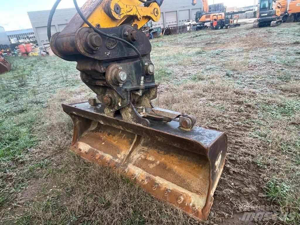 JCB JS 160 N LC 大型油圧ショベル12t以上（パワーショベル・ユンボ）
