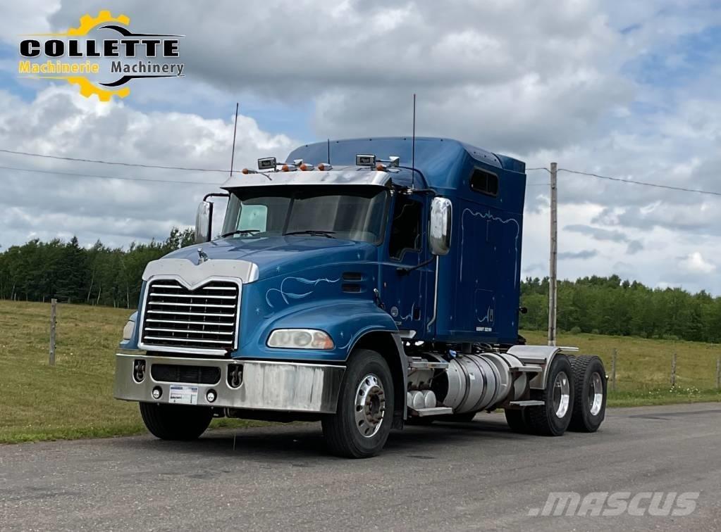 Mack CXU 613 中古トラクターヘッド | トレーラーヘッド