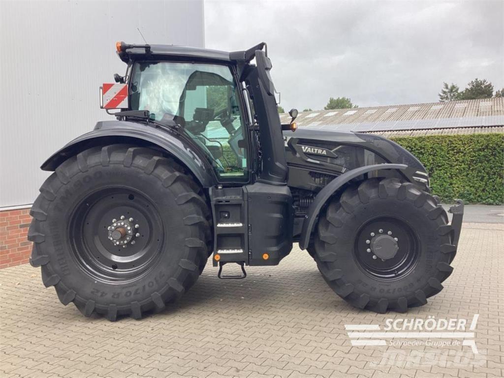 Valtra Q 305 トラクター