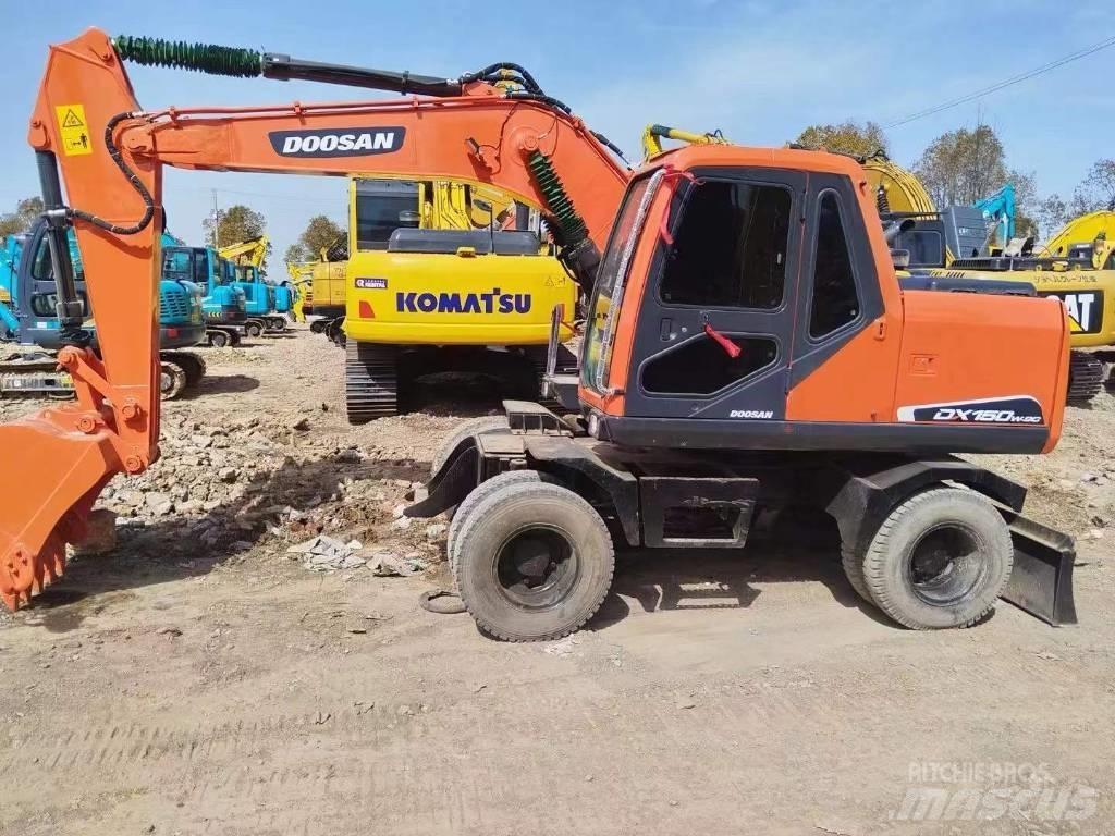 Doosan DX150 大型油圧ショベル12t以上（パワーショベル・ユンボ）