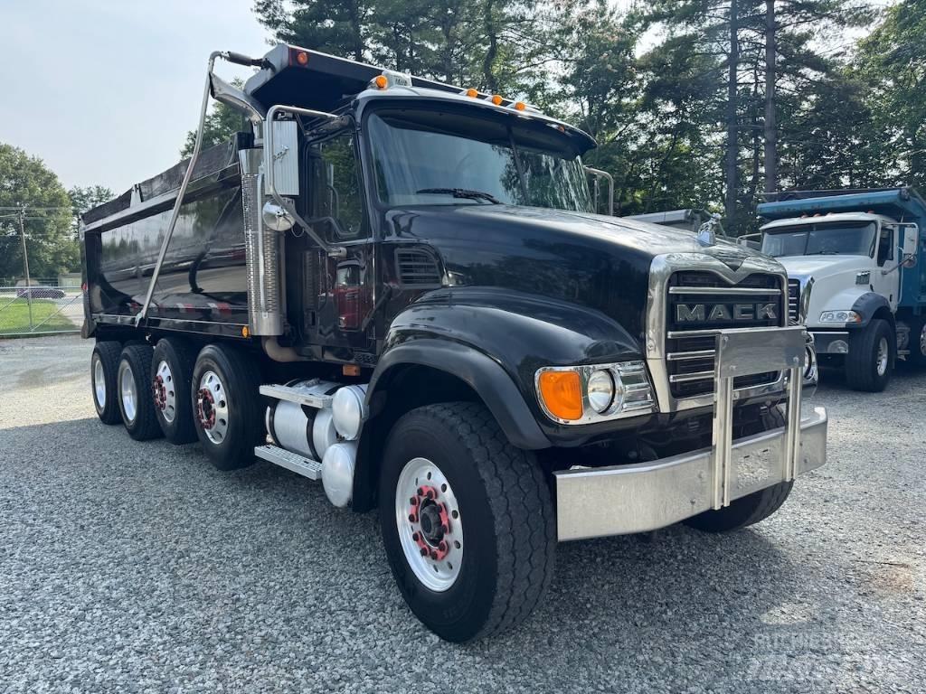 Mack Granite CV 713 ダンプ