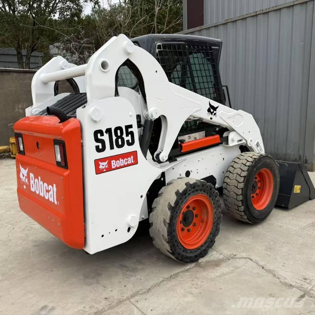 Bobcat S 185 スキッドステアローダー