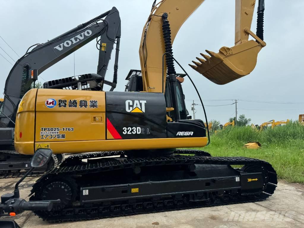 CAT 323D2 大型油圧ショベル12t以上（パワーショベル・ユンボ）