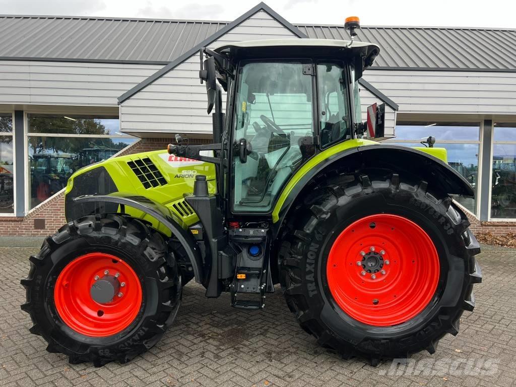 CLAAS Arion 530 CIS+ トラクター