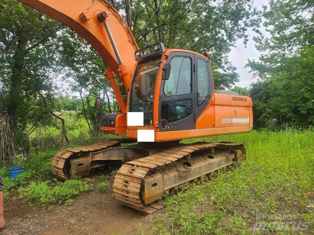 Doosan DX 220 LCA 大型油圧ショベル12t以上（パワーショベル・ユンボ）