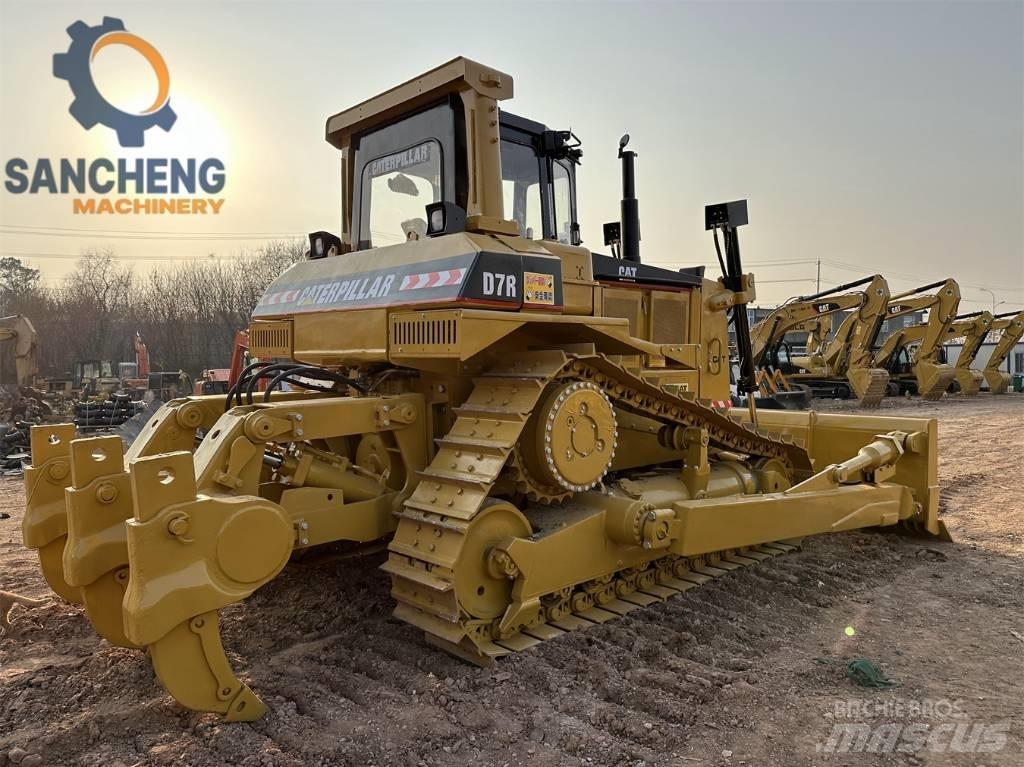 CAT D7R ブルドーザー