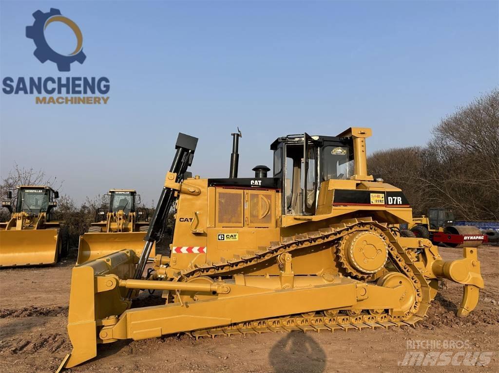 CAT D7R ブルドーザー
