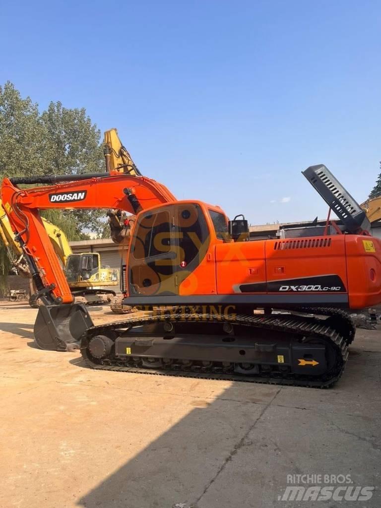 Doosan DX300LC-9C 大型油圧ショベル12t以上（パワーショベル・ユンボ）